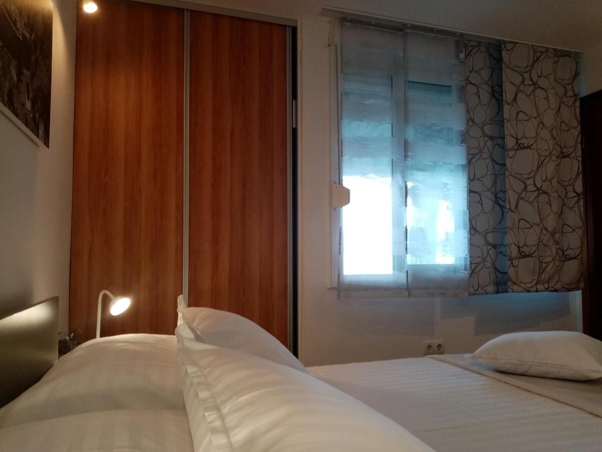 Apartment Zizi Омиш Экстерьер фото