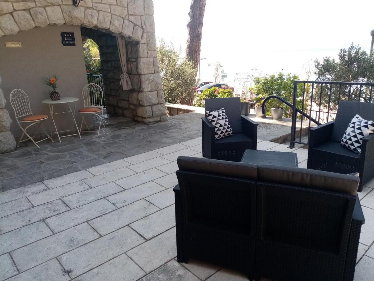 Apartment Zizi Омиш Экстерьер фото